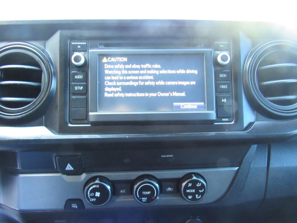 2019 Toyota Tacoma Image 11