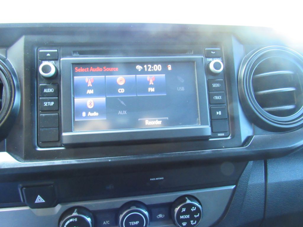 2019 Toyota Tacoma Image 14