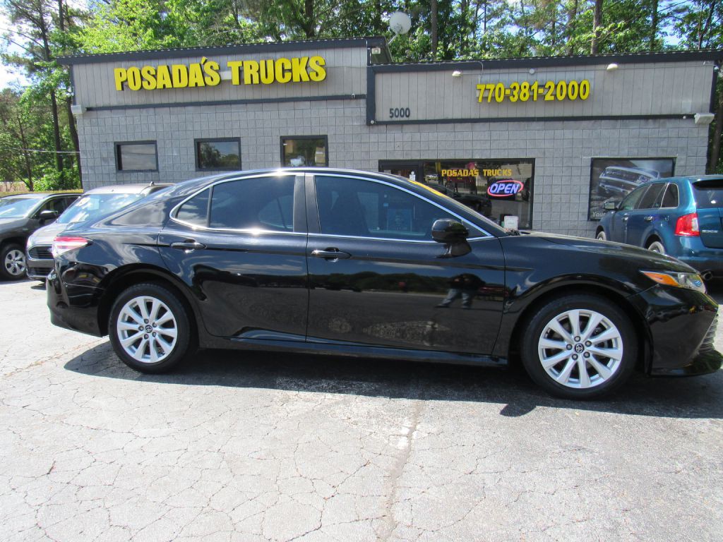 2020 Toyota Camry Image 8