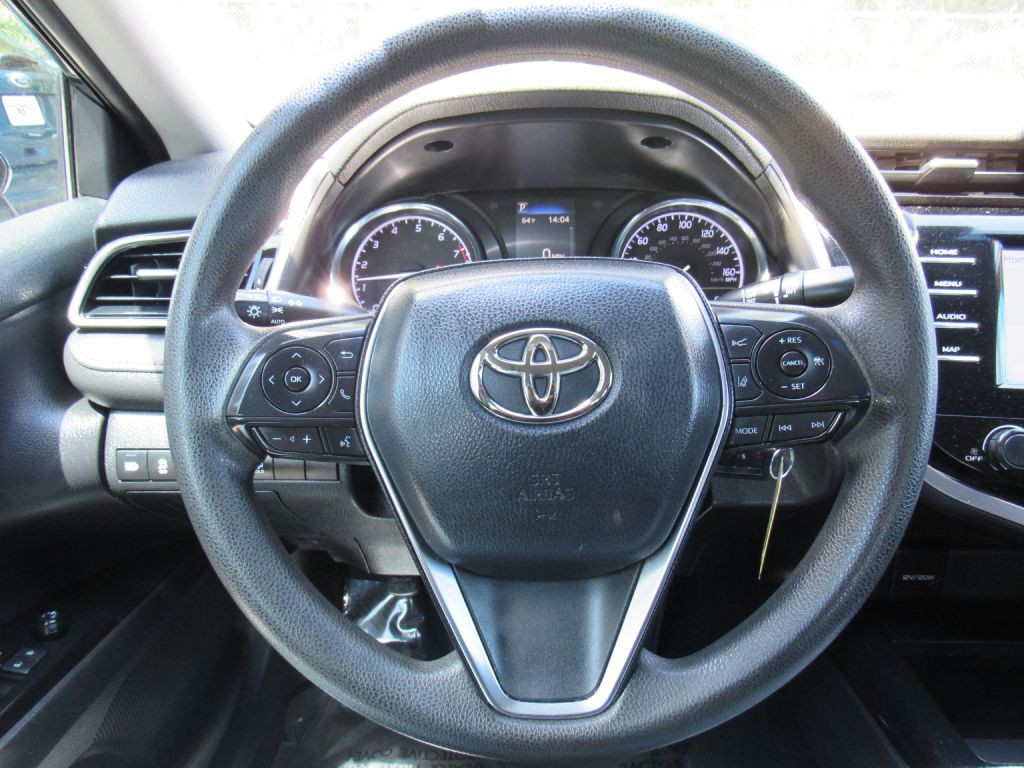 2020 Toyota Camry Image 12