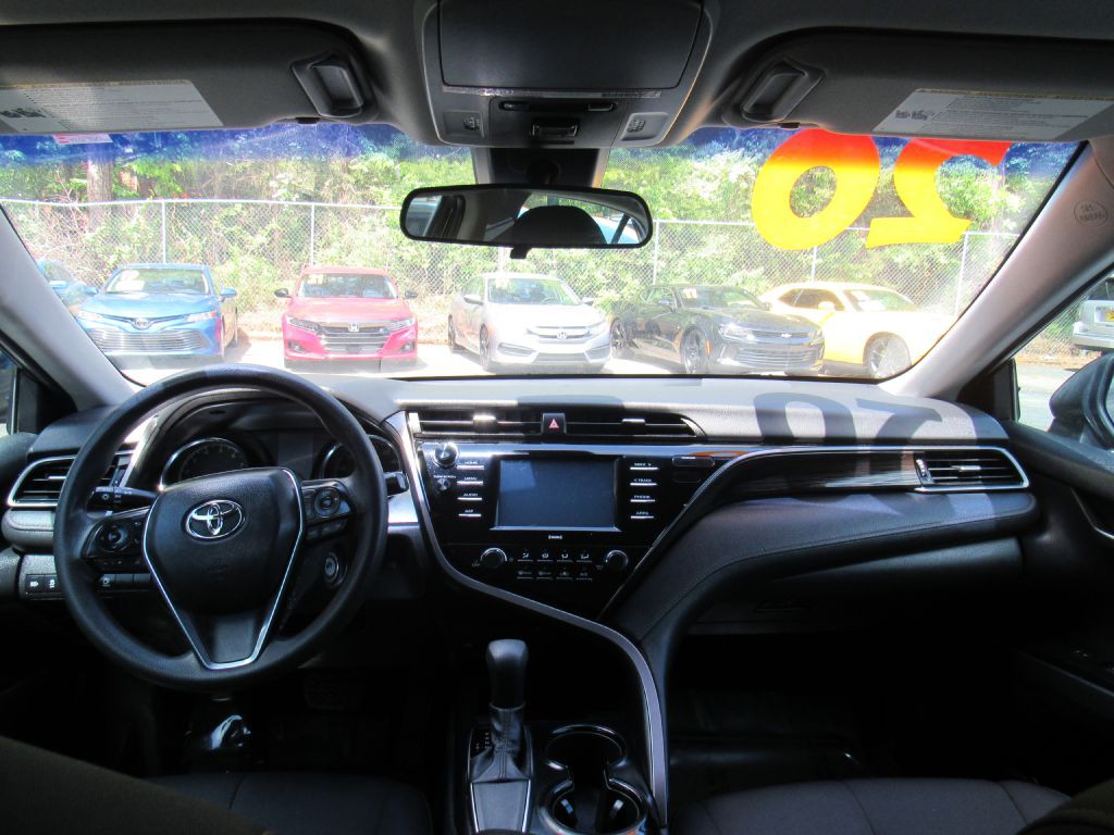 2020 Toyota Camry Image 13