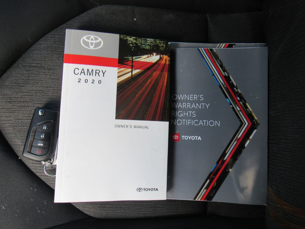 2020 Toyota Camry Image 18