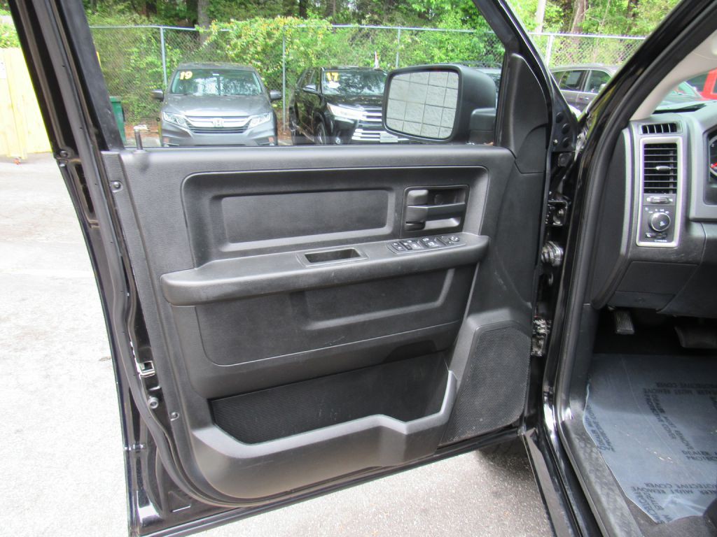 2020 RAM 1500 Image 12