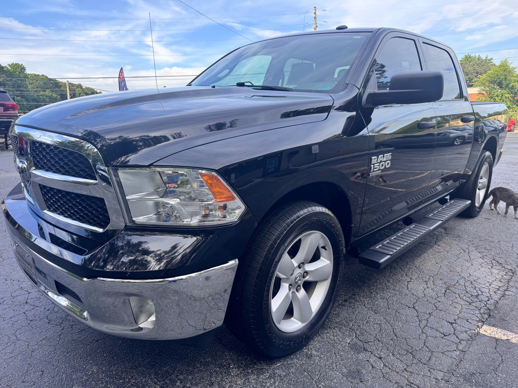 2020 RAM 1500 Image 3