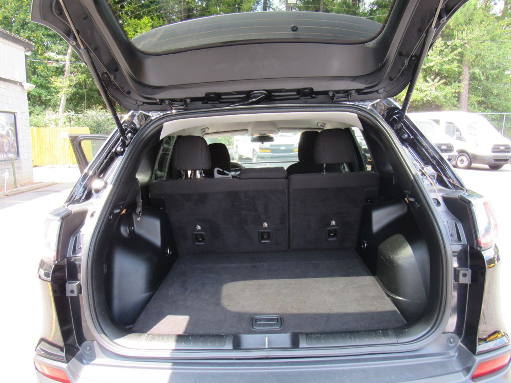 2019 Jeep Cherokee Image 16