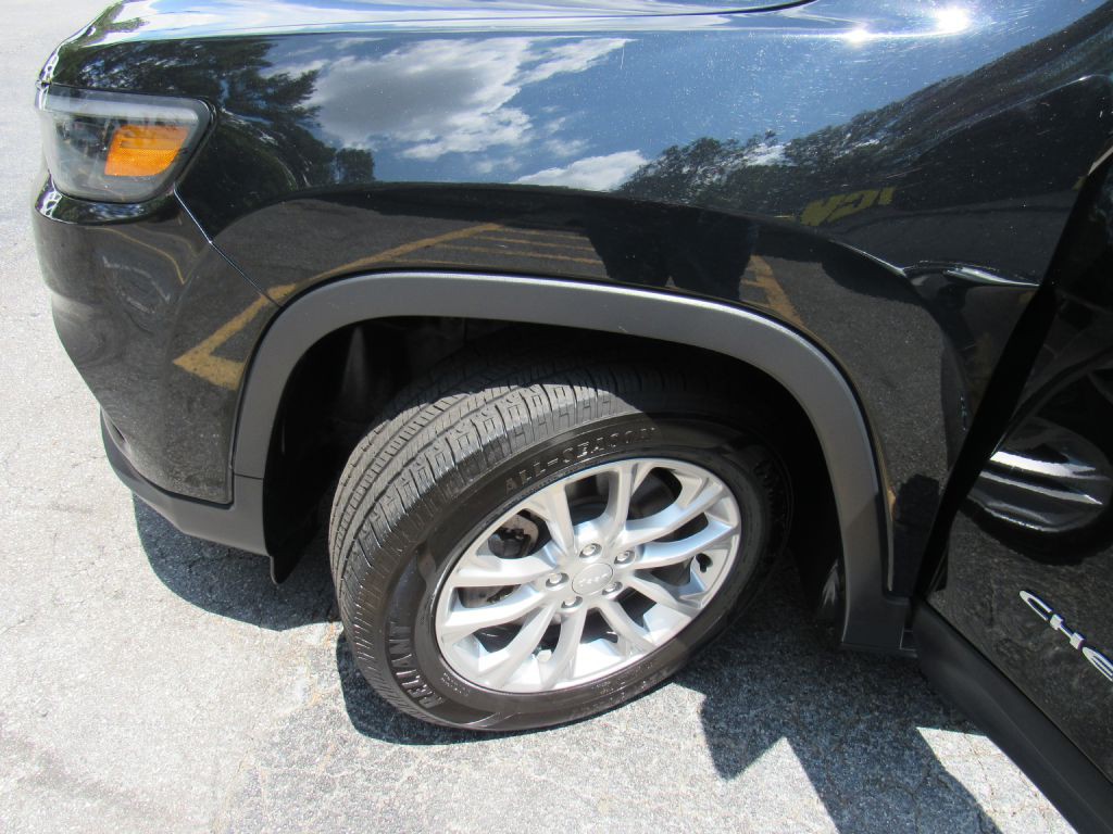 2019 Jeep Cherokee Image 17