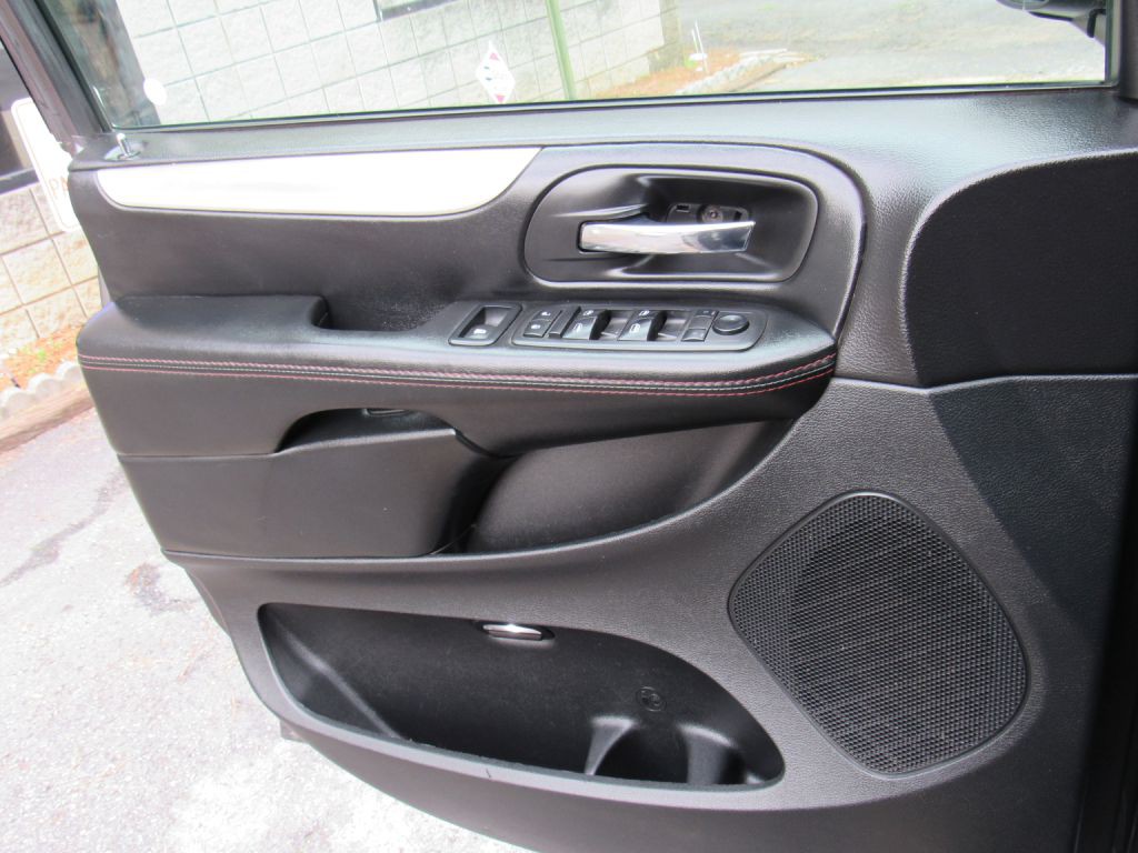 2018 Dodge Grand Caravan Image 12