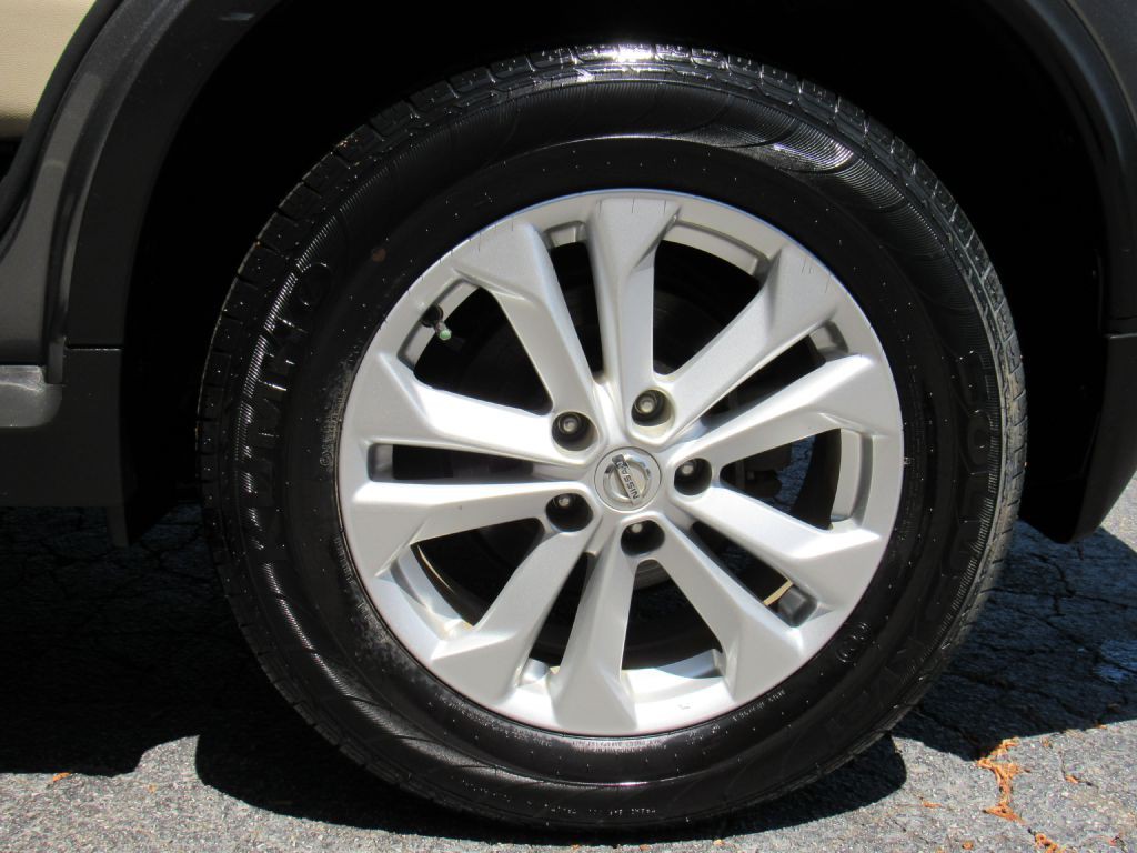 2016 Nissan Rogue Image 23