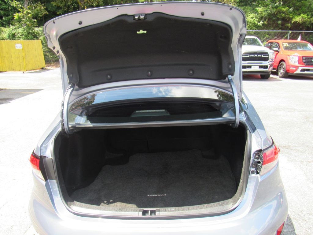 2022 Toyota Corolla Image 17