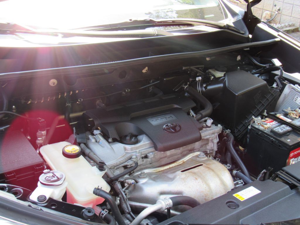 2017 Toyota Rav4 Image 30