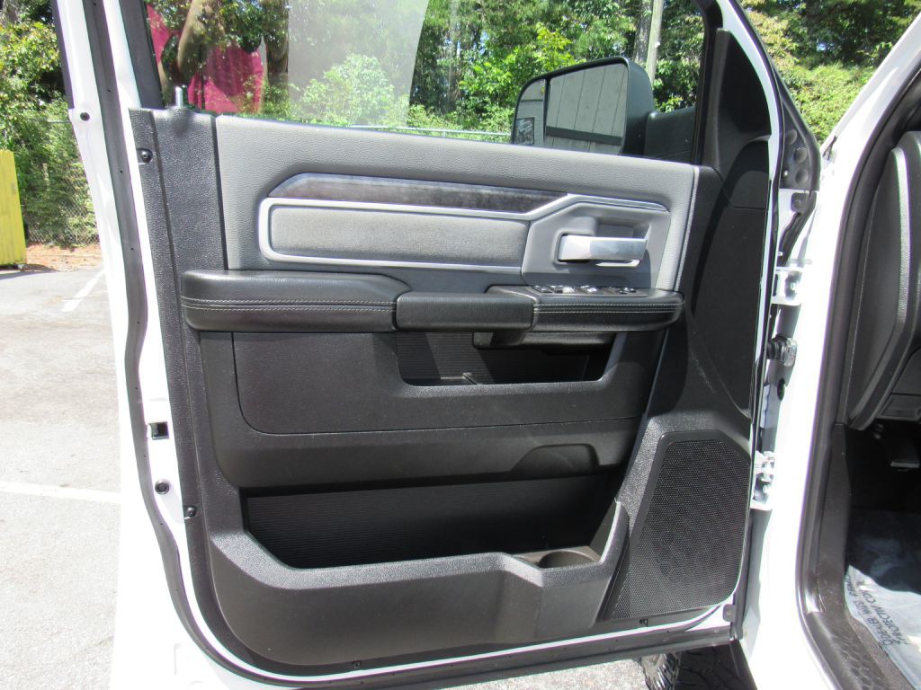 2021 RAM 2500 Image 9