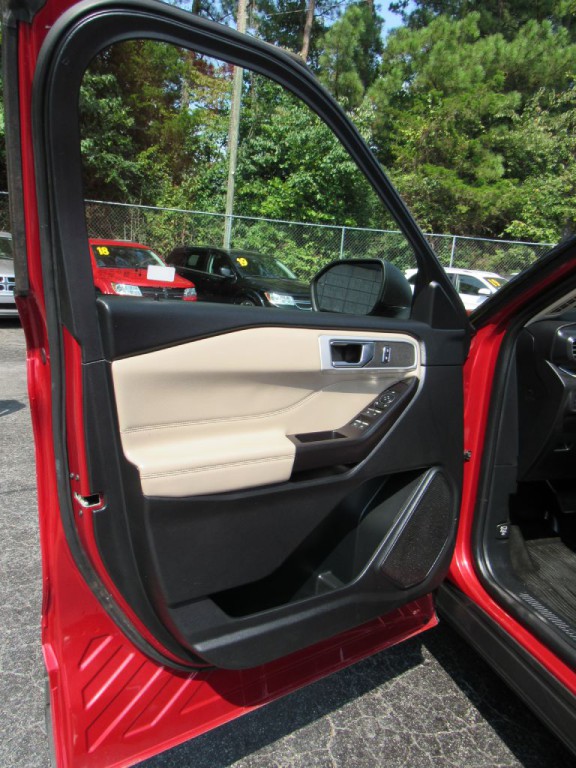 2020 Ford Explorer Image 15