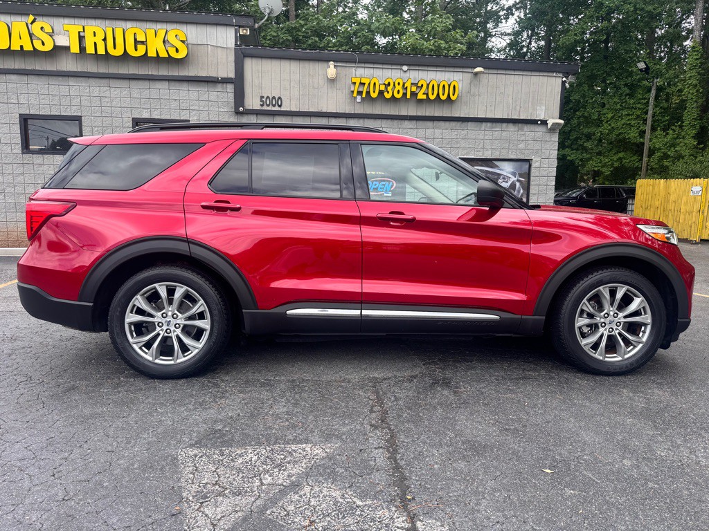 2020 Ford Explorer Image 8