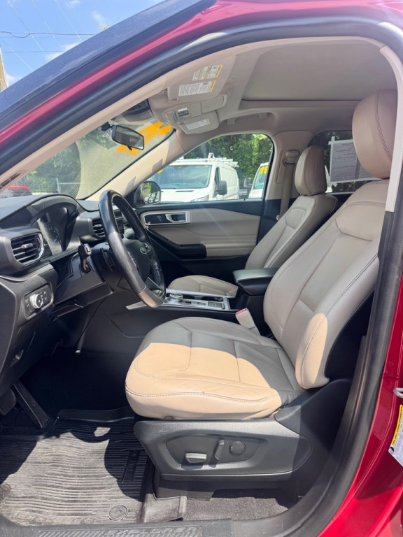 2020 Ford Explorer Image 21