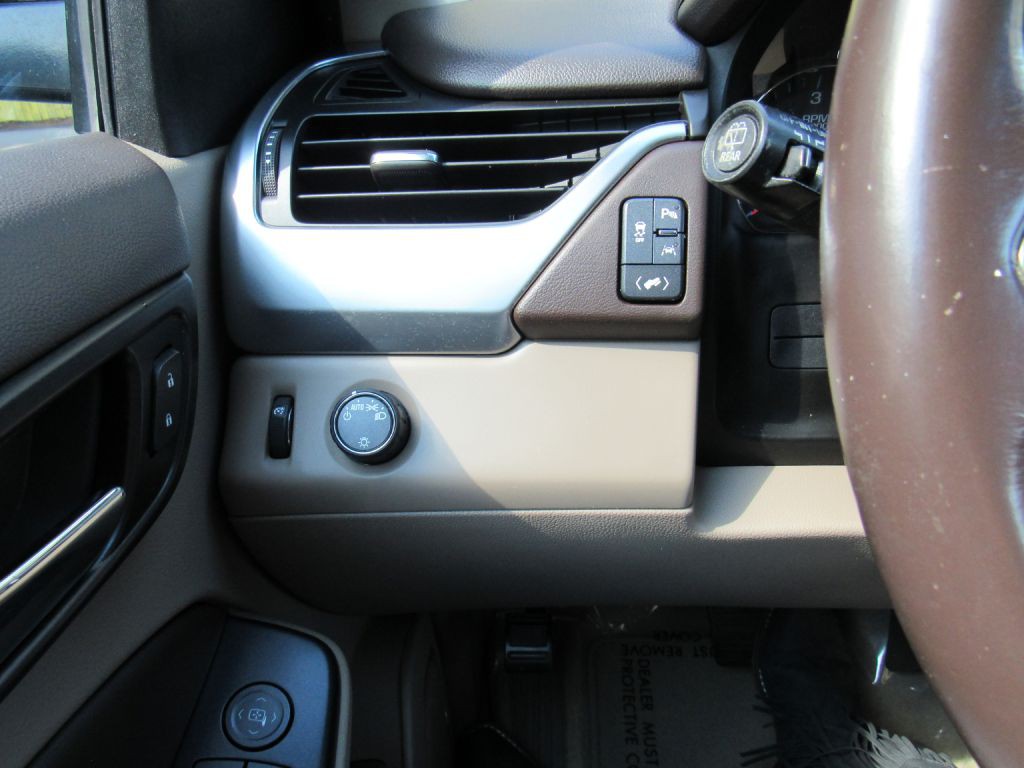 2018 Chevrolet Tahoe Image 11