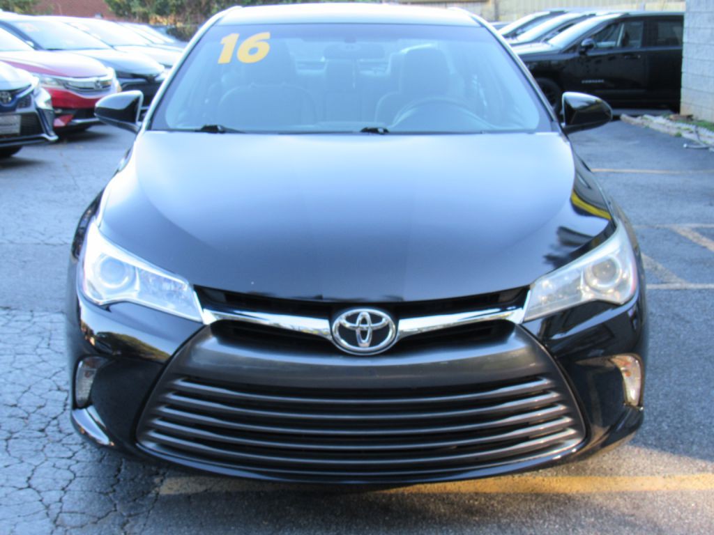 2016 Toyota Camry Image 5