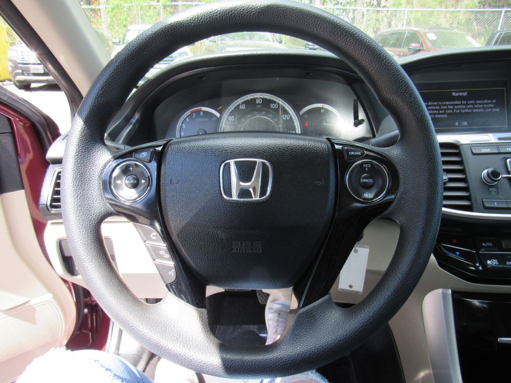 2017 Honda Accord Image 5