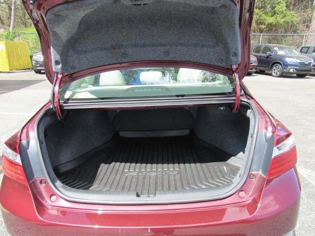 2017 Honda Accord Image 12