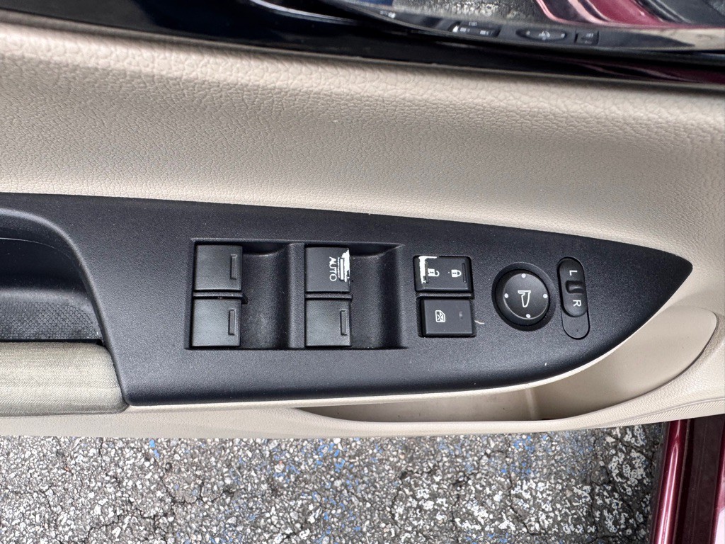 2017 Honda Accord Image 11