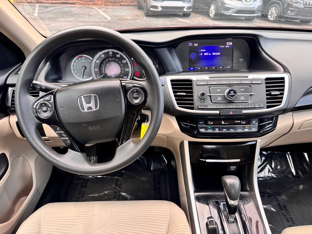 2017 Honda Accord Image 14