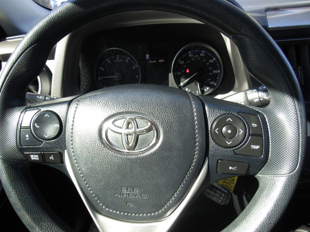 2018 Toyota Rav4 Image 18