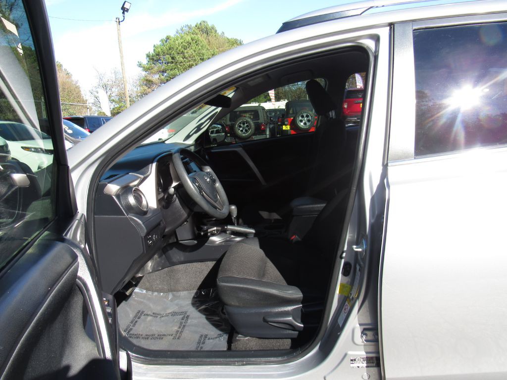 2018 Toyota Rav4 Image 10