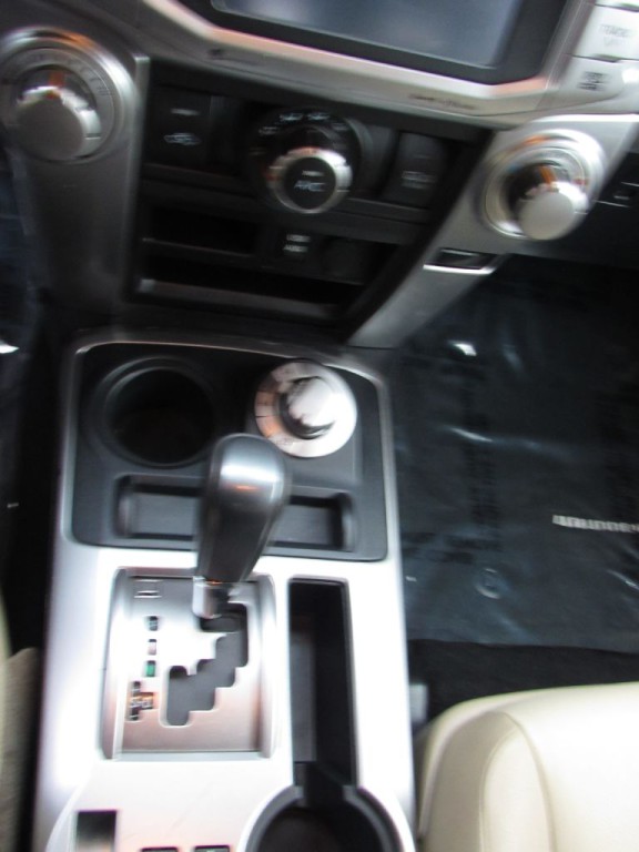 2018 Toyota 4Runner Image 12