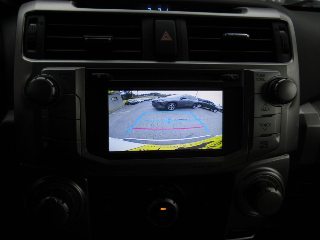 2018 Toyota 4Runner Image 16