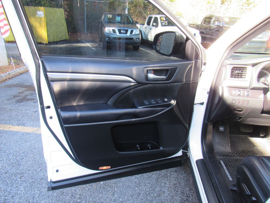 2019 Toyota Highlander Image 14