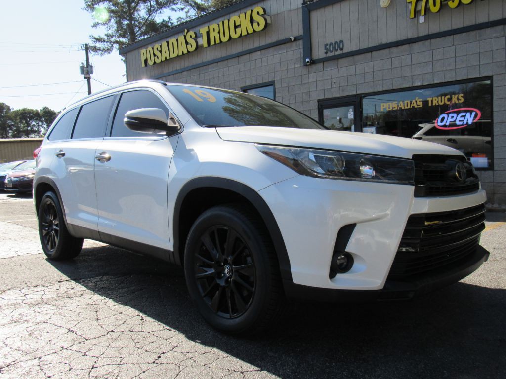 2019 Toyota Highlander Image 1