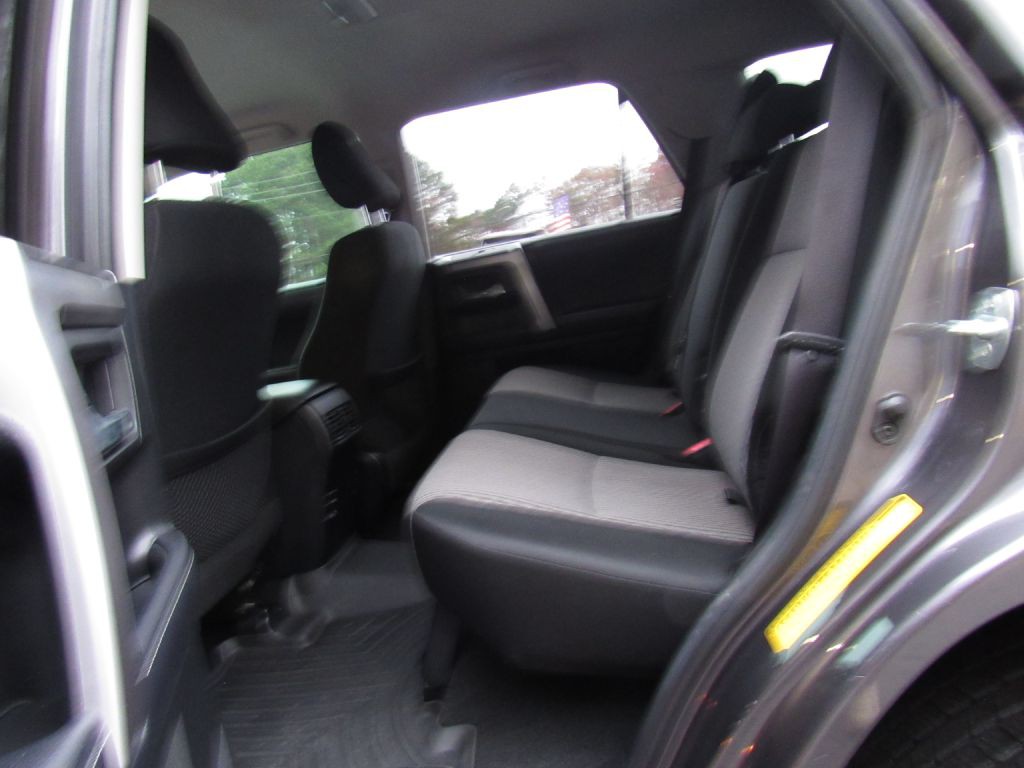 2019 Toyota 4Runner Image 15