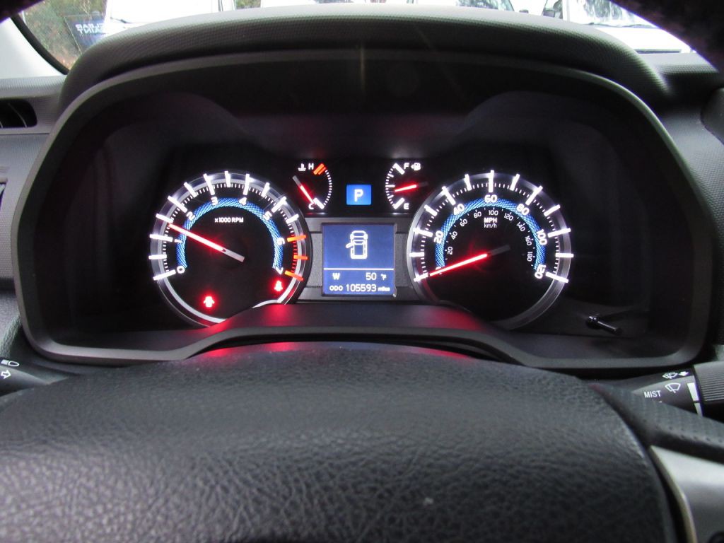 2019 Toyota 4Runner Image 18