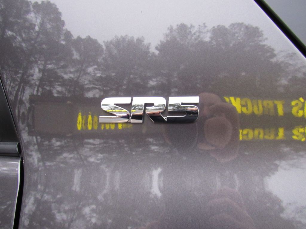 2019 Toyota 4Runner Image 26