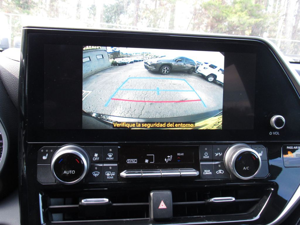 2023 Toyota Highlander Image 11