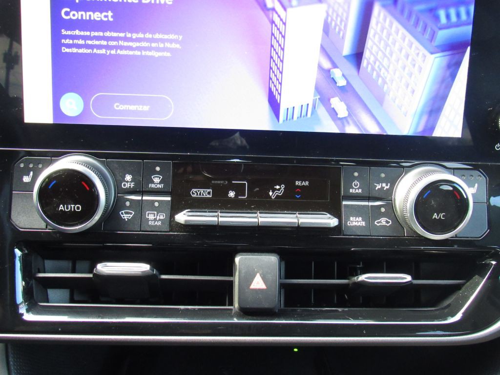 2023 Toyota Highlander Image 12