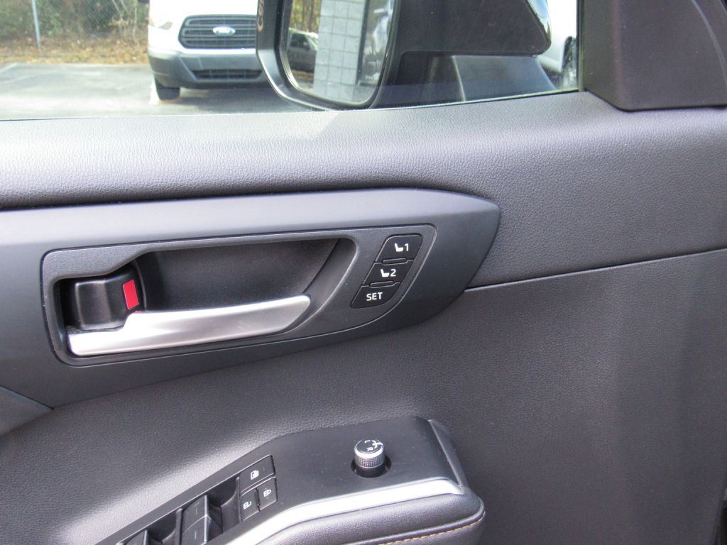 2023 Toyota Highlander Image 22