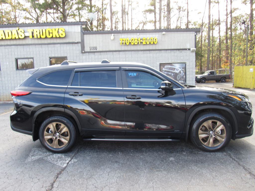 2023 Toyota Highlander Image 3