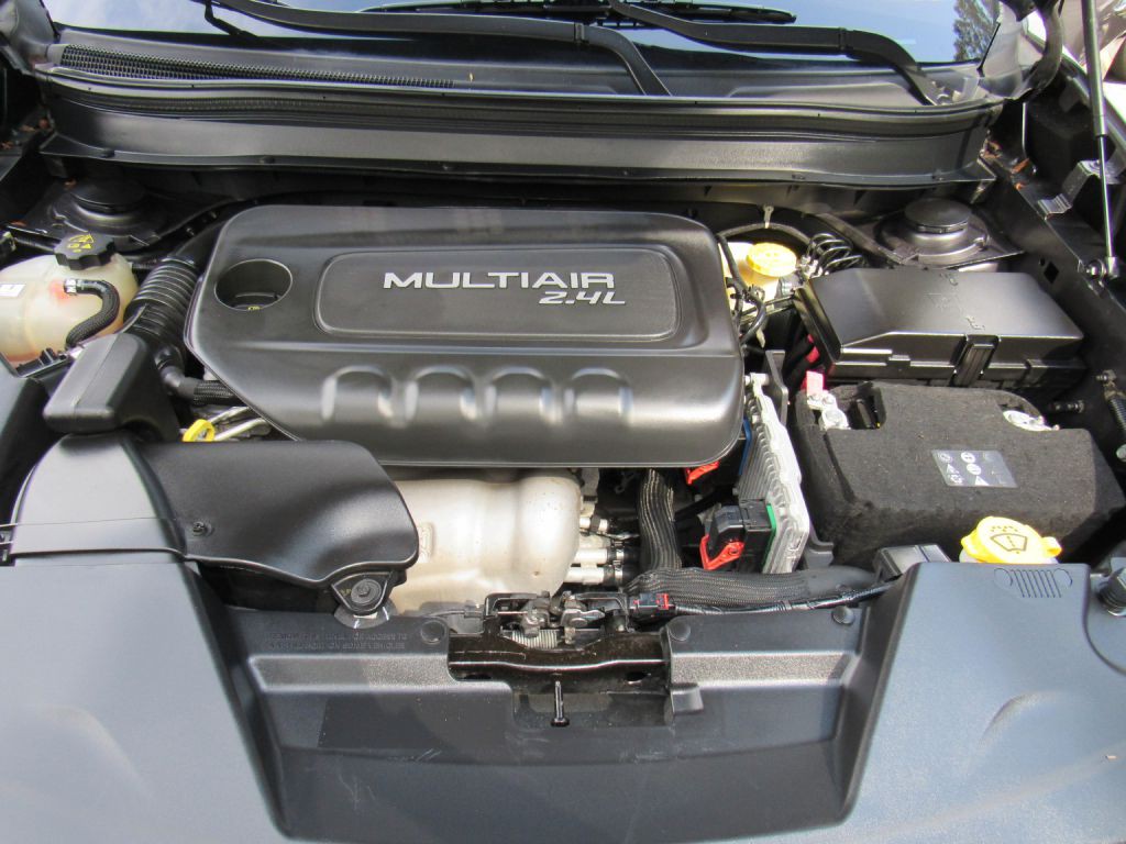 2016 Jeep Cherokee Image 9