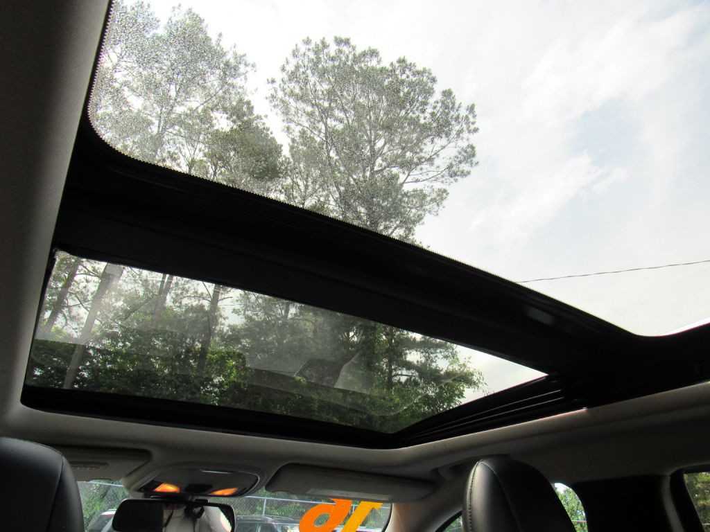 2016 Jeep Cherokee Image 19