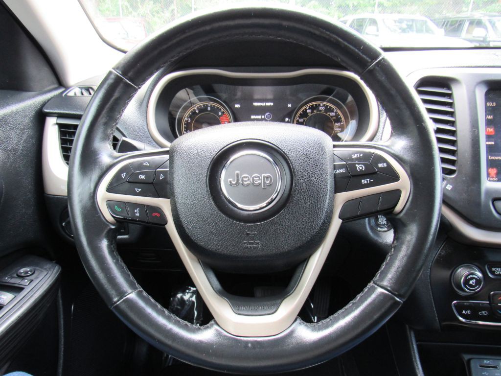 2016 Jeep Cherokee Image 20