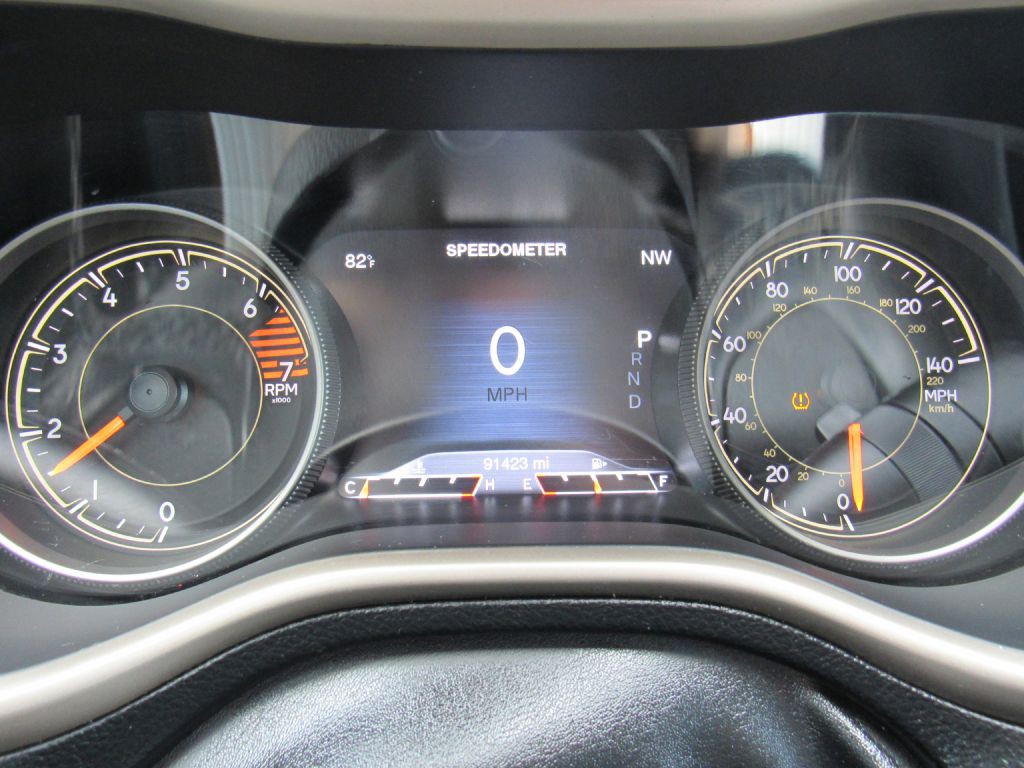 2016 Jeep Cherokee Image 21