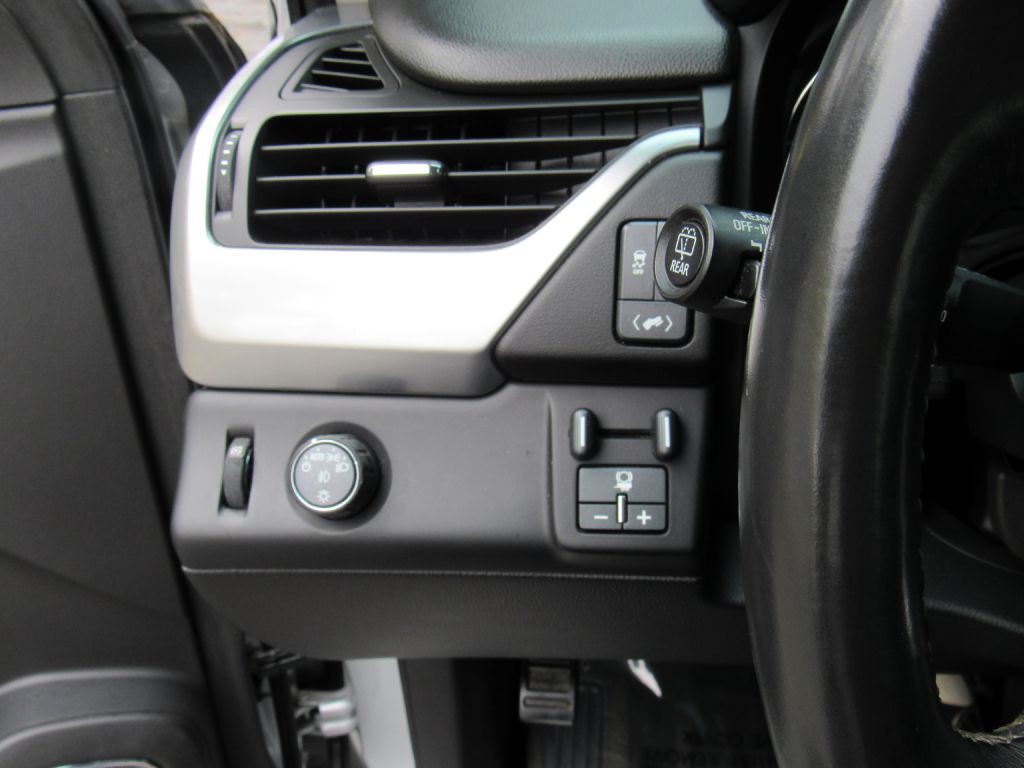 2016 Chevrolet Tahoe Image 18