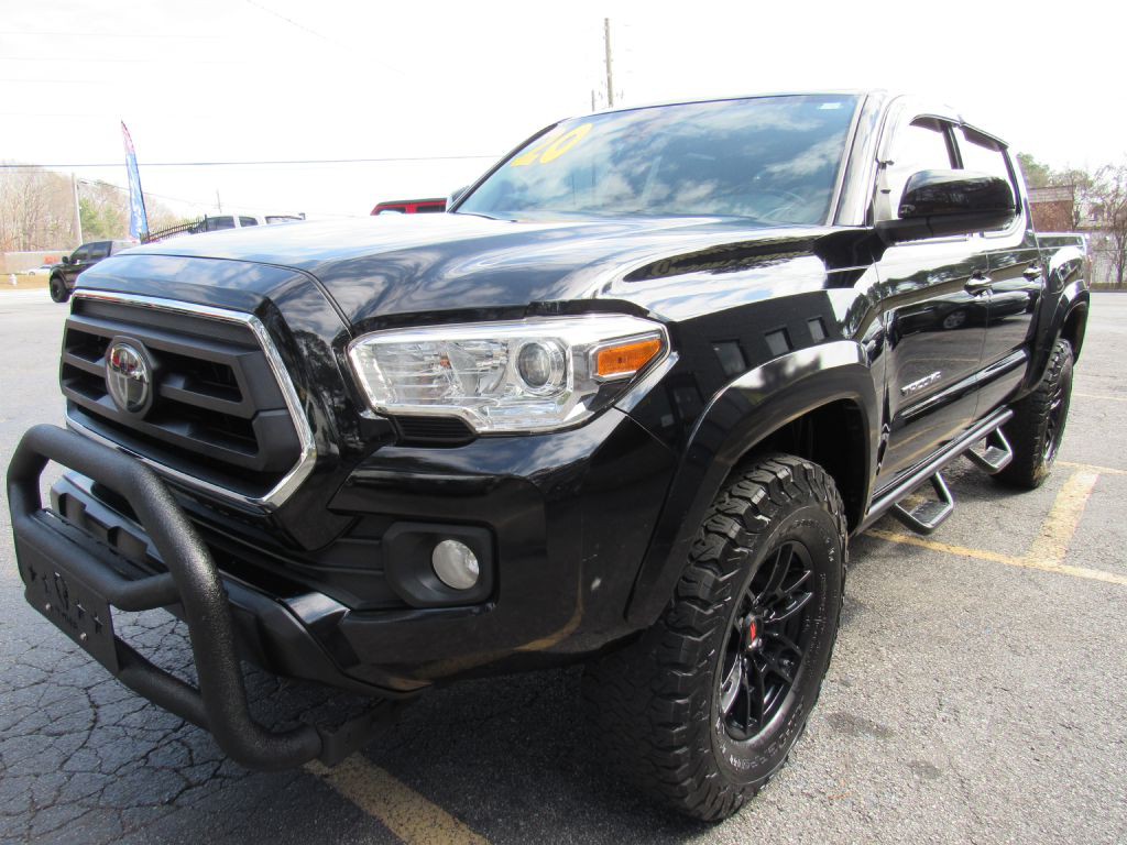 2020 Toyota Tacoma Image 2