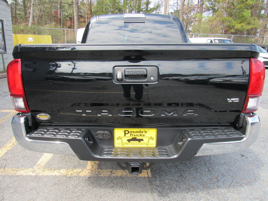 2020 Toyota Tacoma Image 8