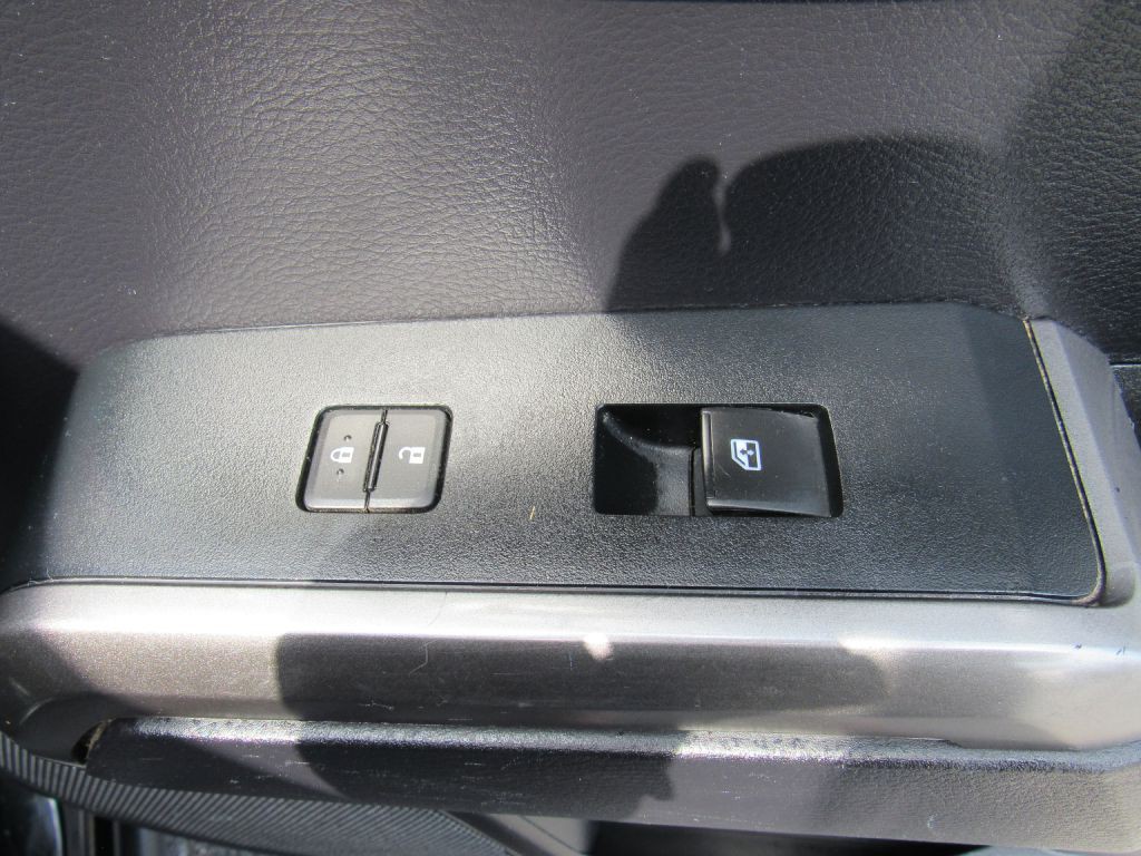 2020 Toyota Tacoma Image 17