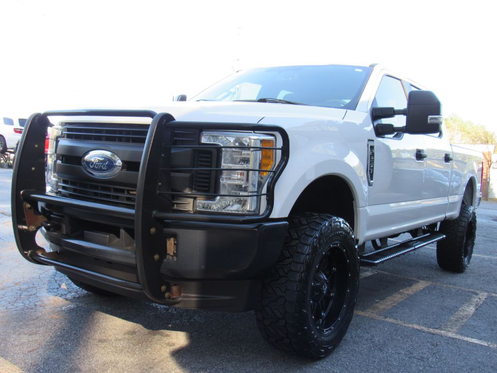 2017 Ford F-250 Image 2