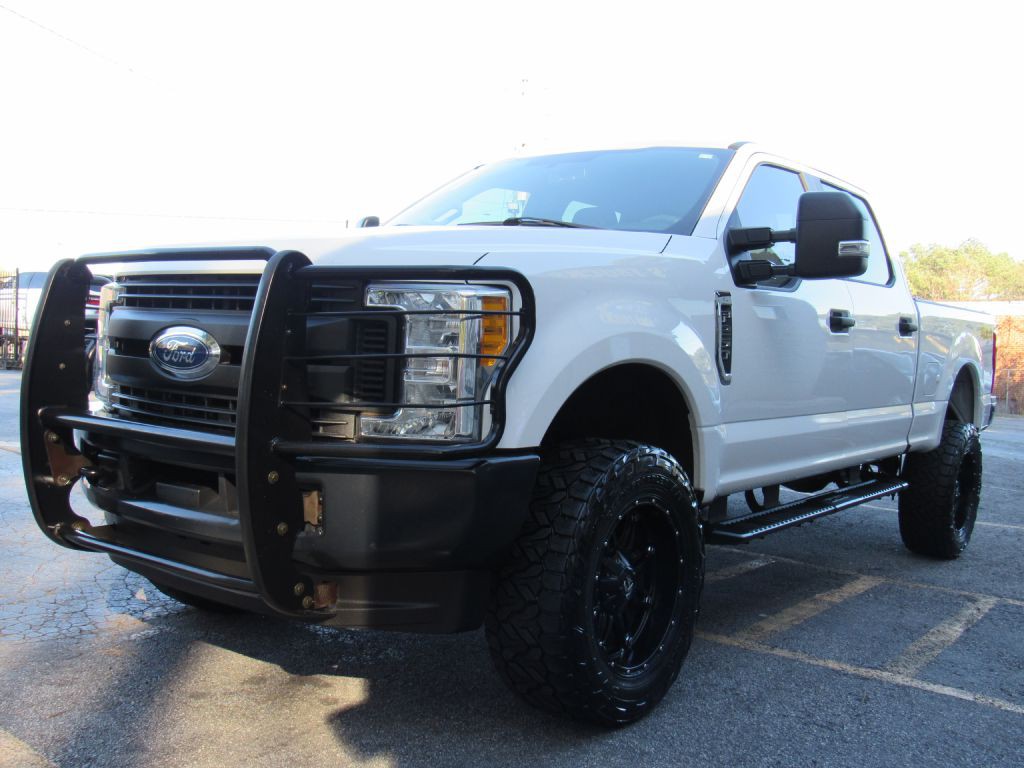 2017 Ford F-250 Image 3