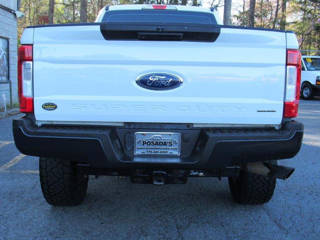 2017 Ford F-250 Image 9