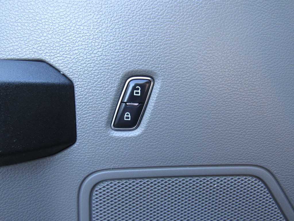 2017 Ford F-250 Image 18