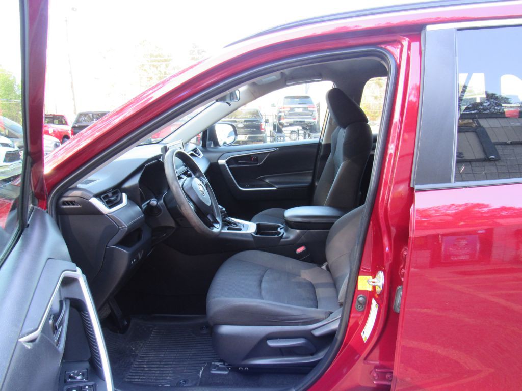 2020 Toyota Rav4 Image 11